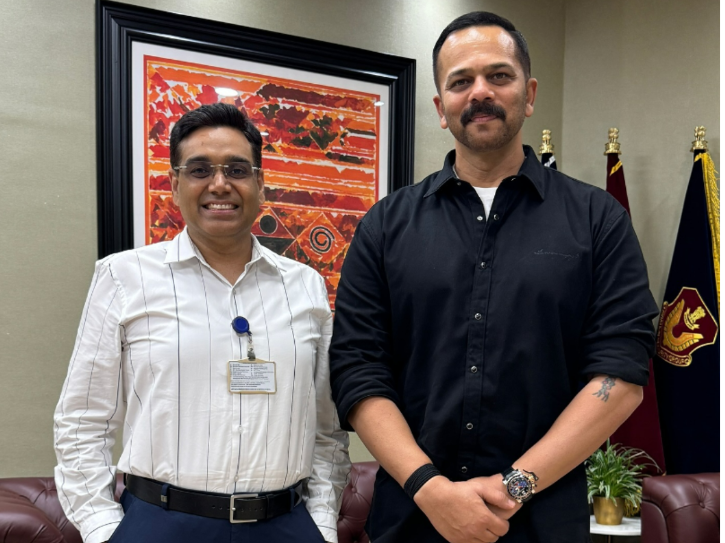 Rohit Shetty Poses With IPS Manoj Kumar Sharma The Real Hero Of ’12th Fail’!!