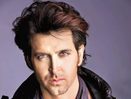 Hrithik Roshan Steps Out to Vote in the Fifth Phase of The Lok Sabha Elections!!!