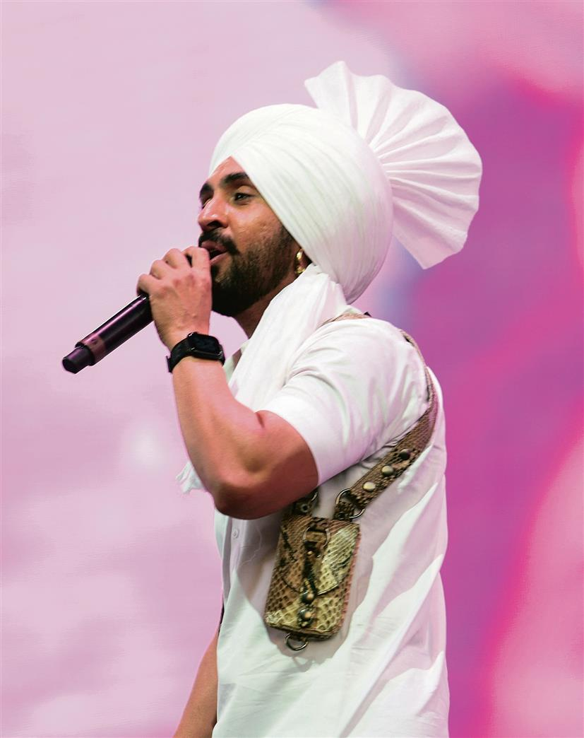 This Is What Imtiaz Ali Revealed About Diljit Dosanjh!!!