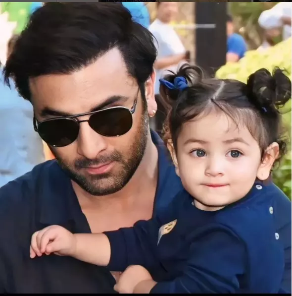 Ranbir Kapoor Spends Quality Time With Daughter Raha!!!