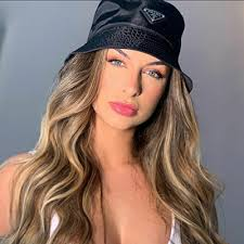 Barbara Labres Age, Height, Net Worth, BF