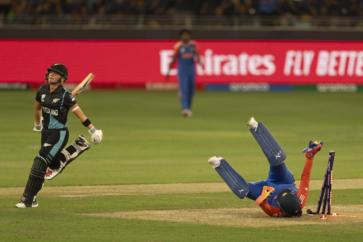 What Is Dew Factor In Cricket