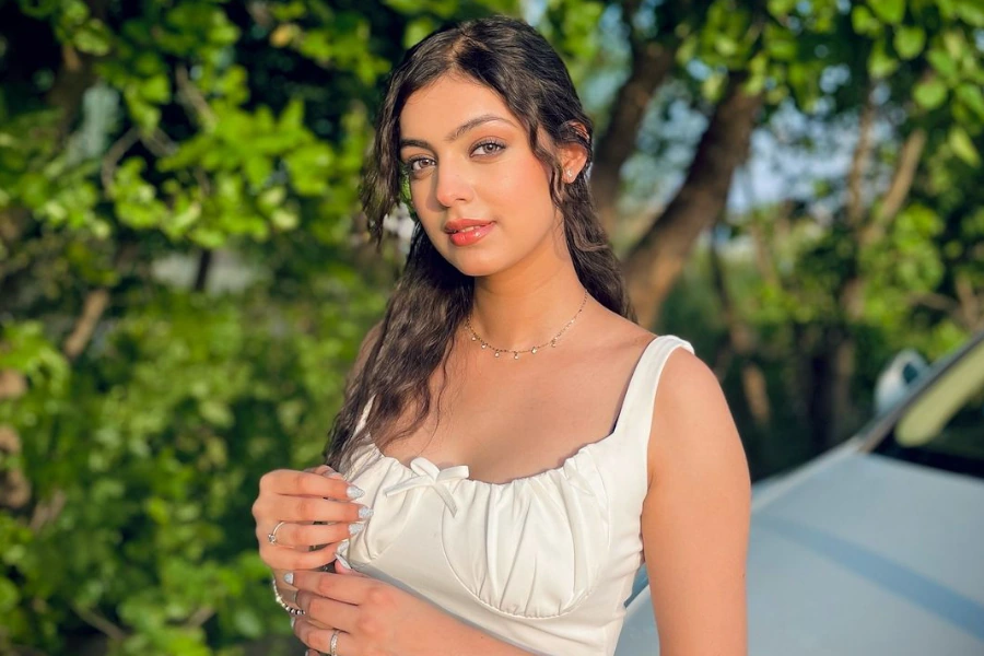 Drishty Talwar Age, Biography, Boyfriend, Family, Wiki, Films, Music Videos, Marriage, Husband, Instagram