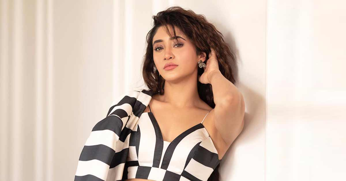 Biography Of Shivangi Joshi Indian Actress and Model
