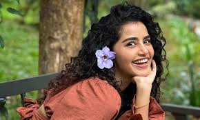 Anupama Parameswaran Age, Height, Weight, Size, DOB, Movie, Photo, Biography In 2025