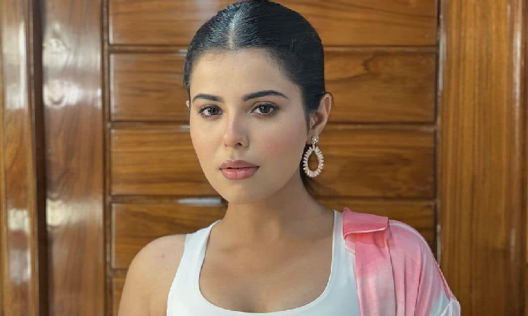 Geet Goraya Biography, Boyfriend, Income, Unknown Facts