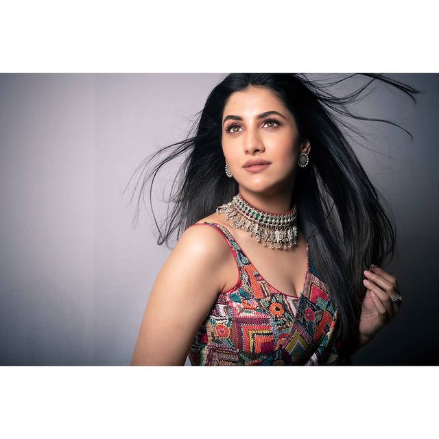 Rukmini Maitra Age, Height, Weight, Size, DOB, Husband, Family, Biography In 2025