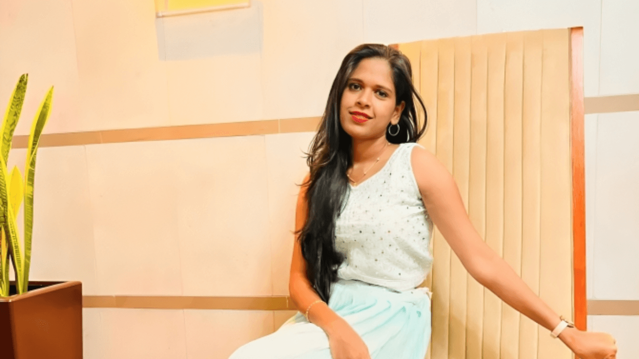 Diya Gowda Wiki, Biography, Age, Height, Family, Relationship, Net Worth In  2025 - Bollywood Celeb Net Worth