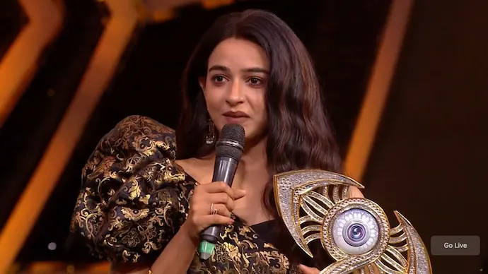 Divya Ganesh (Biggboss Tamil 9) Biography, Age, Family, Career, Net Worth & wiki 2026